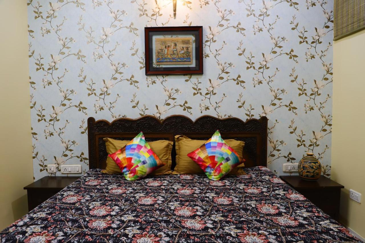 Aura Homestay Royal Villa Jaipur Extérieur photo