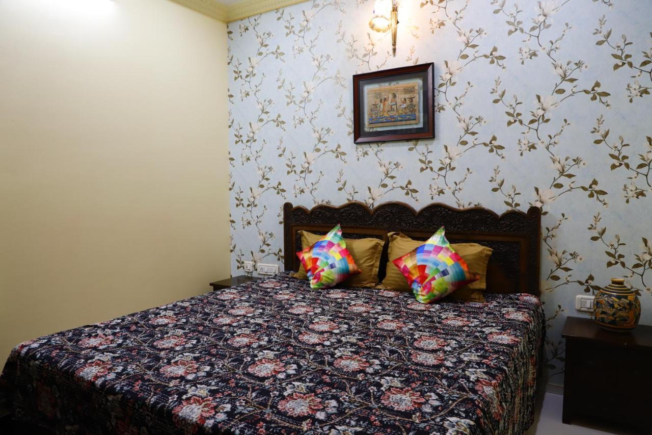 Aura Homestay Royal Villa Jaipur Extérieur photo